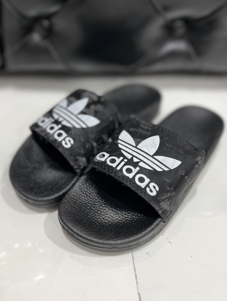 اسلیپر adidas مشکی