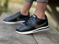 کتونی سایز میانه Nike Cortez مشکی هفت رنگ