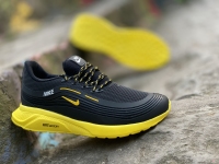 کتونی NIKE RUNNING مشکی زرد کف زرد