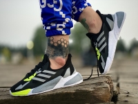 کتونی جورابی Adidas مشکی فسفری