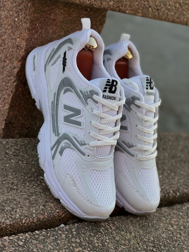 کتونی New Balance سفید طوسی