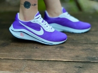 کتونی اسپرت سایز میانه Nike بنفش