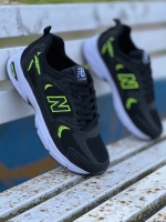 کتونی New Balance مشکی فسفری