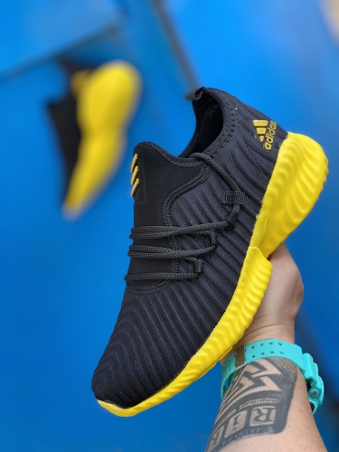 کتونی بافتی سایز بزرگ Adidas مشکی زرد