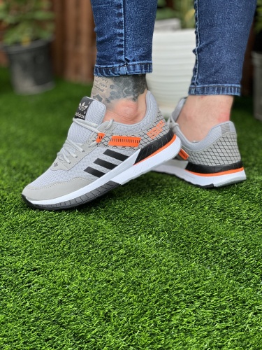 کتونی Ultra Boost طوسی نارنجی