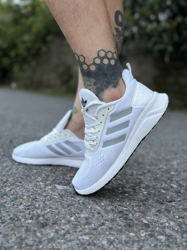 کتونی Adidas Falcon سفید بلک لایت