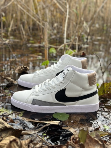 کتونی ساقدار NIKE blazer سفید طوسی پشت قهوه ای